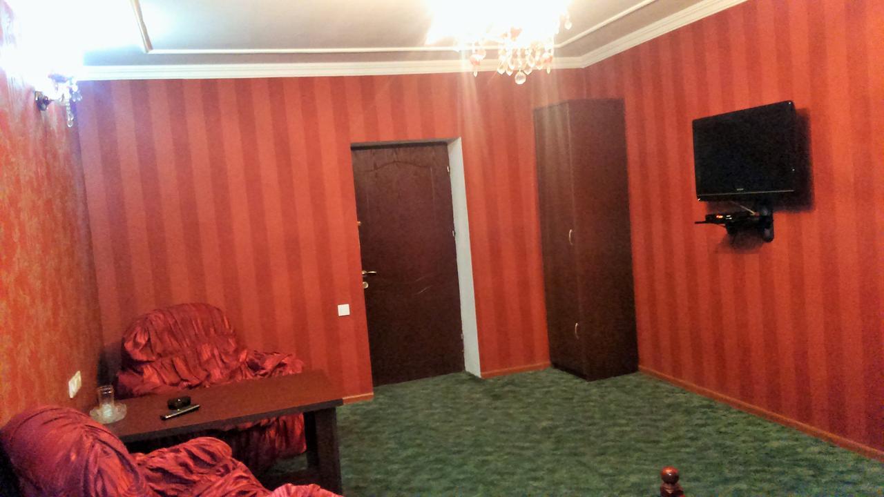 Hotel Lilo Near Airport Tbilisi Eksteriør billede
